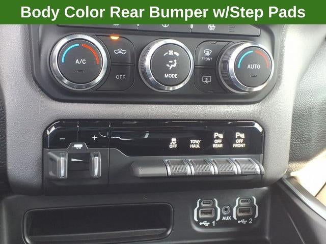 2021 RAM 1500 Big Horn 4x4 Crew Cab 5'7" Box