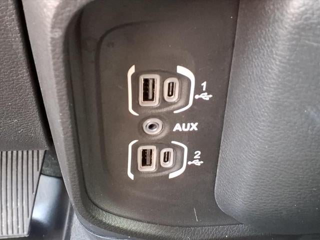 2023 RAM 1500 Laramie 4x4 Crew Cab 5'7" Box