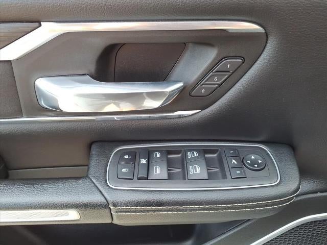 2023 RAM 1500 Laramie 4x4 Crew Cab 5'7" Box