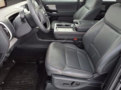 2025 Ford Expedition Active 4x4