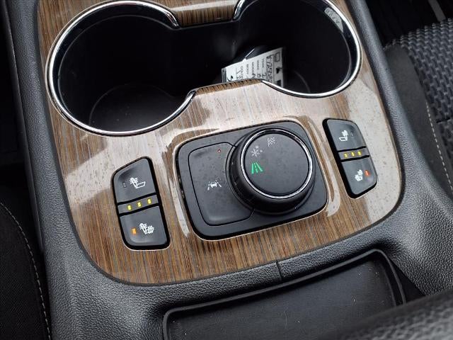 2022 GMC Acadia FWD SLE