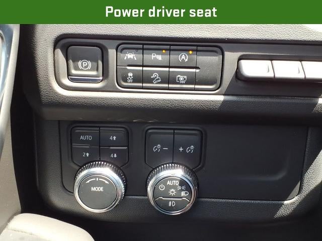 2024 GMC Yukon 4WD 4dr AT4