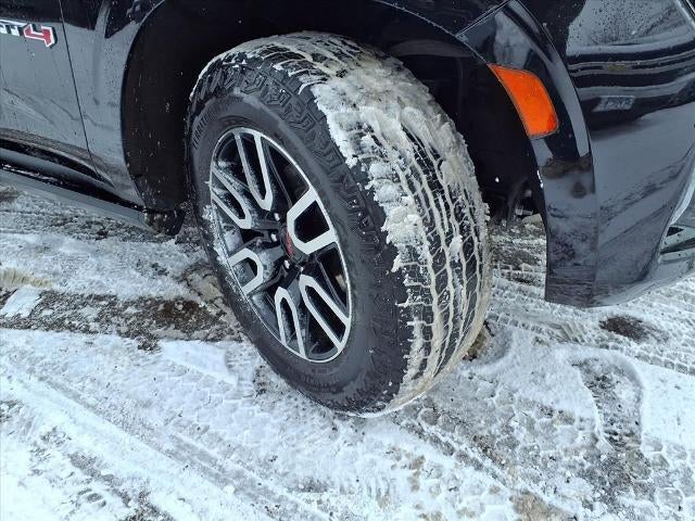 2023 GMC Yukon 4WD 4dr AT4