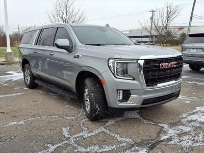 2023 GMC Yukon XL 4WD 4dr SLE