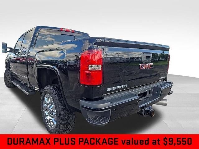 2017 GMC Sierra 2500 HD Crew Cab Standard Box 4-Wheel Drive Denali