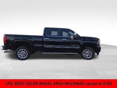 2017 GMC Sierra 2500 HD Crew Cab Standard Box 4-Wheel Drive Denali
