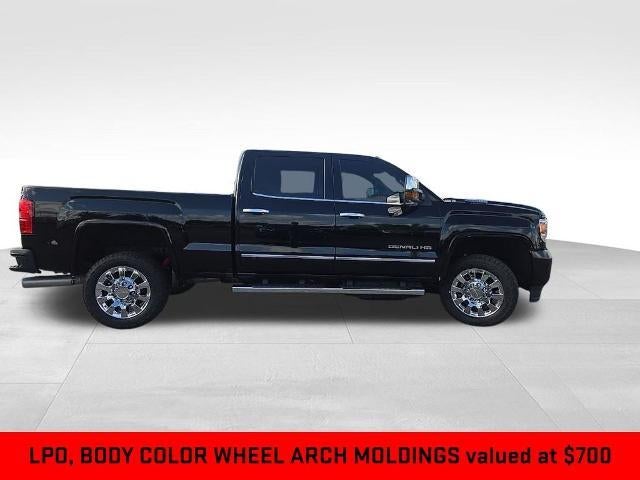 2017 GMC Sierra 2500 HD Crew Cab Standard Box 4-Wheel Drive Denali