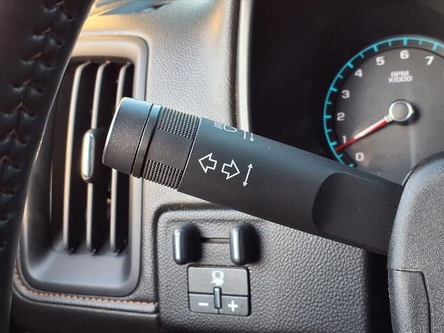 2021 GMC Canyon Crew Cab Short Box 4-Wheel Drive AT4 w/Leather