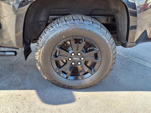 2021 GMC Canyon Crew Cab Short Box 4-Wheel Drive AT4 w/Leather