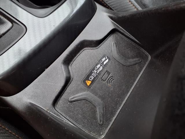 2022 GMC Canyon Crew Cab Short Box 4-Wheel Drive AT4 w/Leather