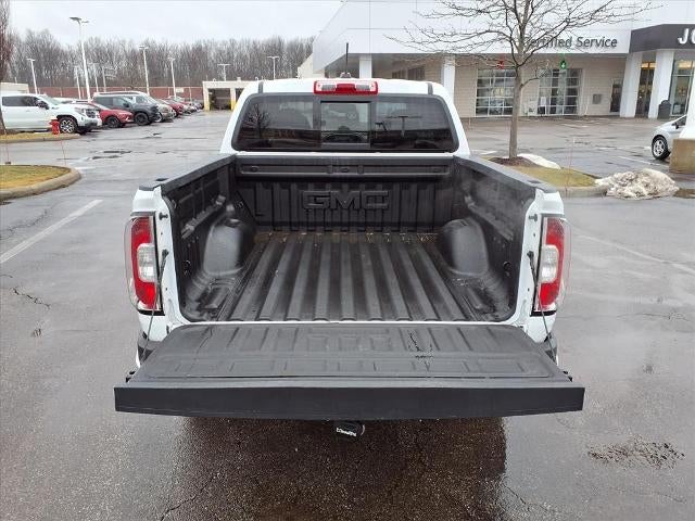 2022 GMC Canyon Crew Cab Short Box 4-Wheel Drive AT4 w/Leather