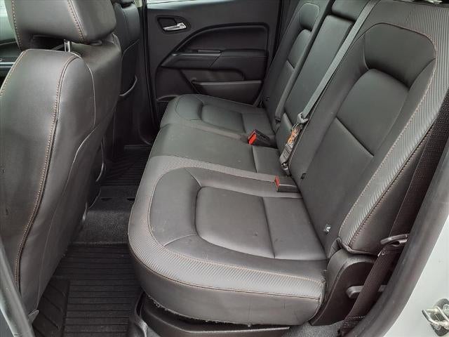 2022 GMC Canyon Crew Cab Short Box 4-Wheel Drive AT4 w/Leather