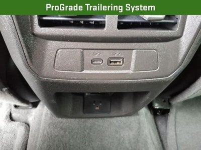 2023 GMC Canyon Crew Cab Short Box 4-Wheel Drive AT4