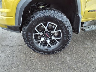 2023 GMC Canyon Crew Cab Short Box 4-Wheel Drive AT4X