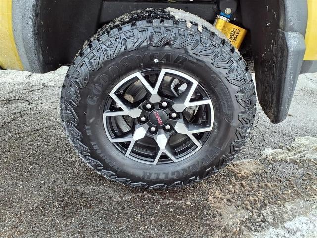 2023 GMC Canyon Crew Cab Short Box 4-Wheel Drive AT4X