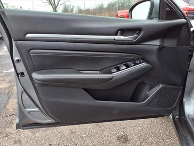 2020 Nissan Altima 2.5 SV Sedan