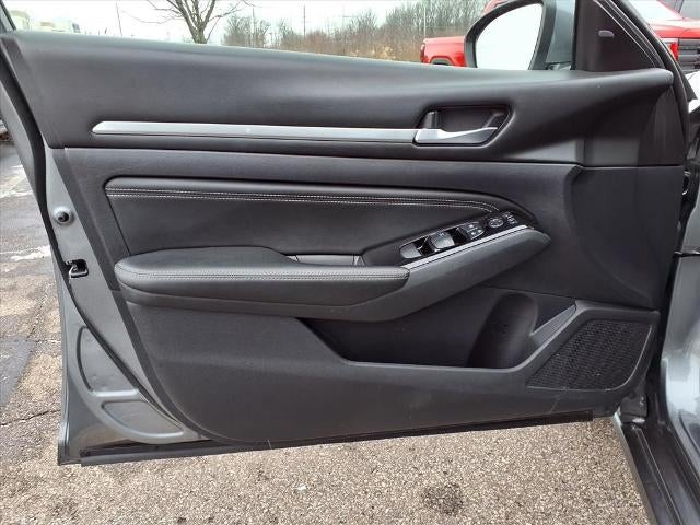 2020 Nissan Altima 2.5 SV Sedan