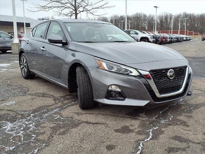 2020 Nissan Altima 2.5 SV Sedan