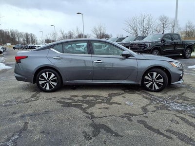 2020 Nissan Altima 2.5 SV Sedan
