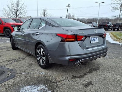 2020 Nissan Altima 2.5 SV Sedan