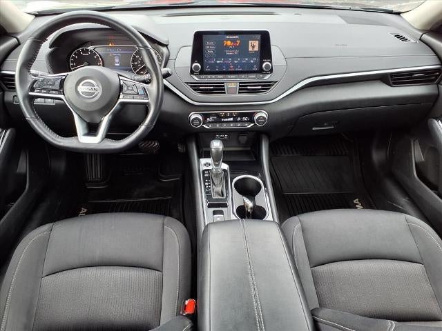 2020 Nissan Altima 2.5 SV Sedan