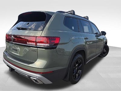 2024 Volkswagen Atlas 2.0T Peak Edition SEL 4MOTION