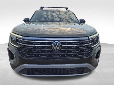 2024 Volkswagen Atlas 2.0T Peak Edition SEL 4MOTION