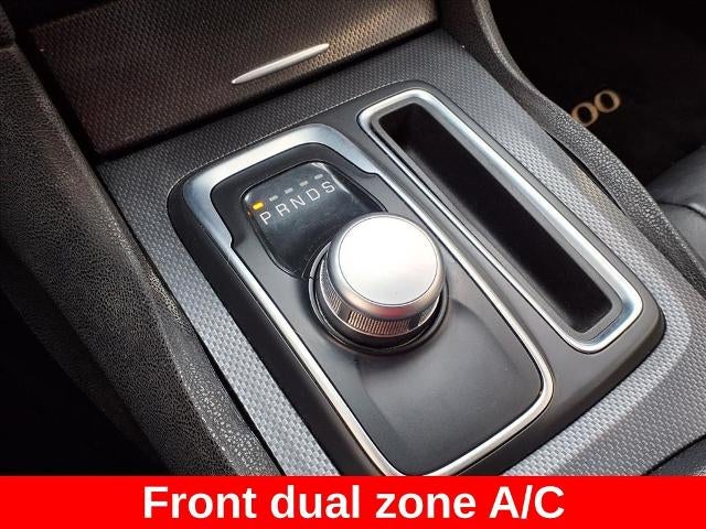 2015 Chrysler 300 4dr Sdn 300S RWD