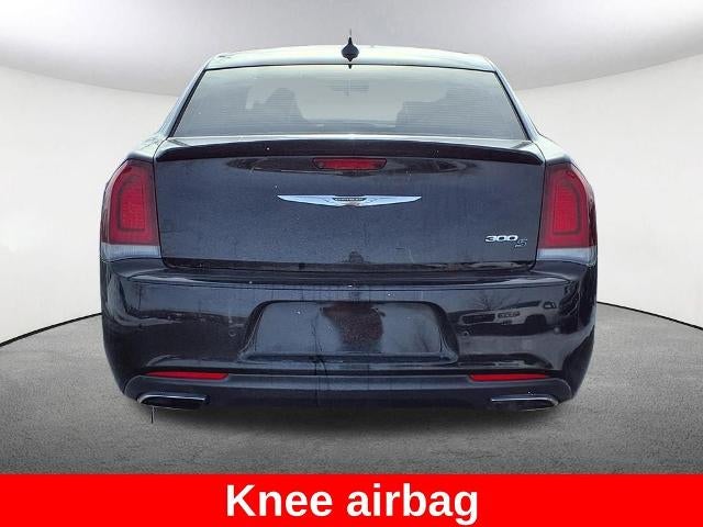2015 Chrysler 300 4dr Sdn 300S RWD