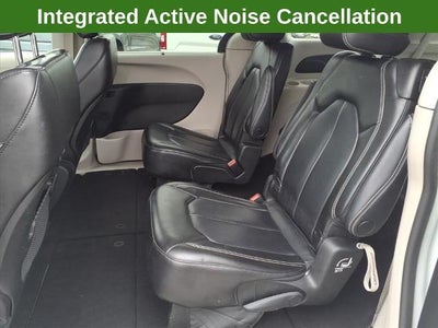 2023 Chrysler Pacifica Touring L FWD