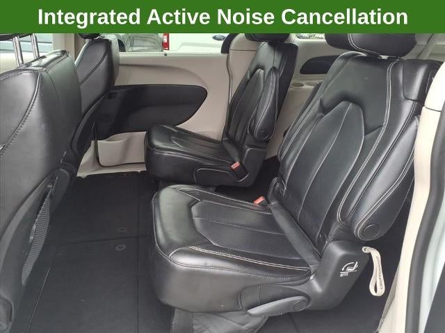 2023 Chrysler Pacifica Touring L FWD