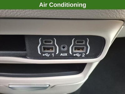 2023 Chrysler Pacifica Touring L FWD