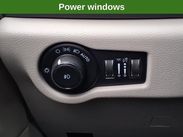 2023 Chrysler Pacifica Touring L FWD