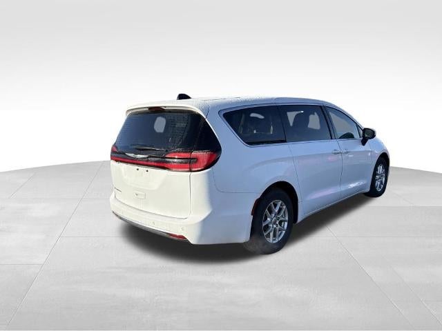 2023 Chrysler Pacifica Touring L FWD