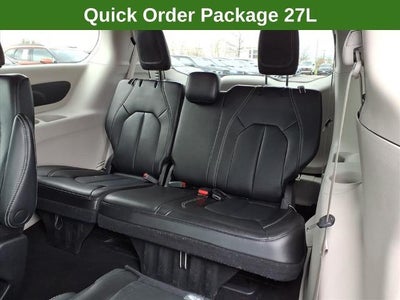 2023 Chrysler Pacifica Touring L FWD