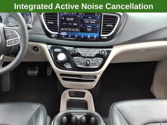 2023 Chrysler Pacifica Touring L FWD