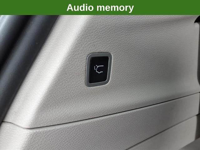 2023 Chrysler Pacifica Touring L FWD