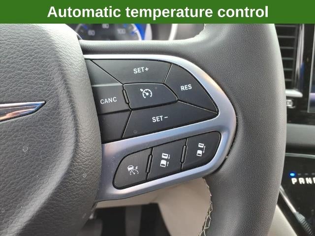 2023 Chrysler Pacifica Touring L FWD