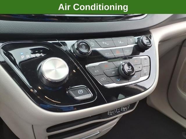 2023 Chrysler Pacifica Touring L FWD