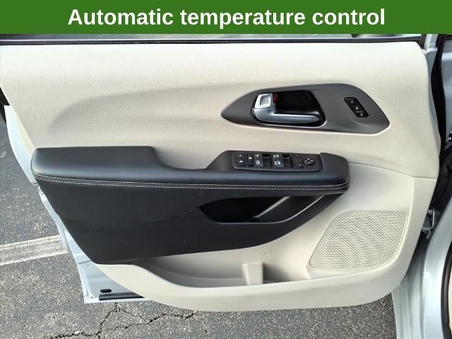 2023 Chrysler Pacifica Touring L FWD