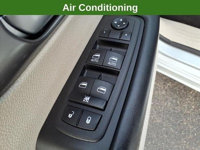 2023 Chrysler Pacifica Touring L FWD
