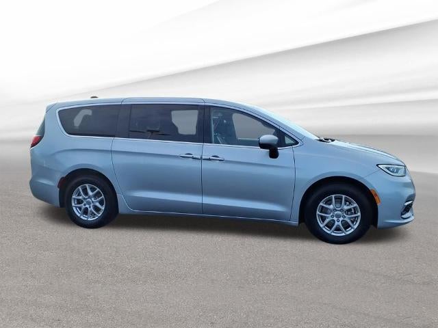 2023 Chrysler Pacifica Touring L FWD