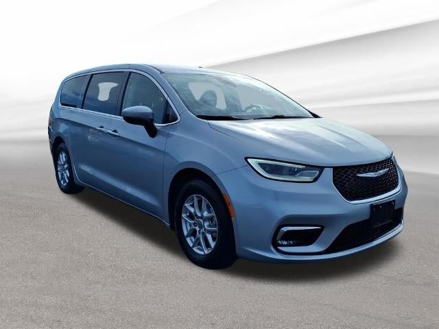 2023 Chrysler Pacifica Touring L FWD