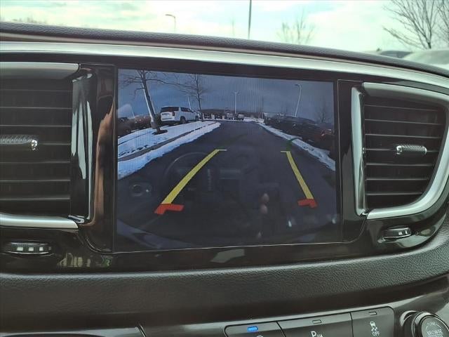 2017 Chrysler Pacifica Touring-L FWD