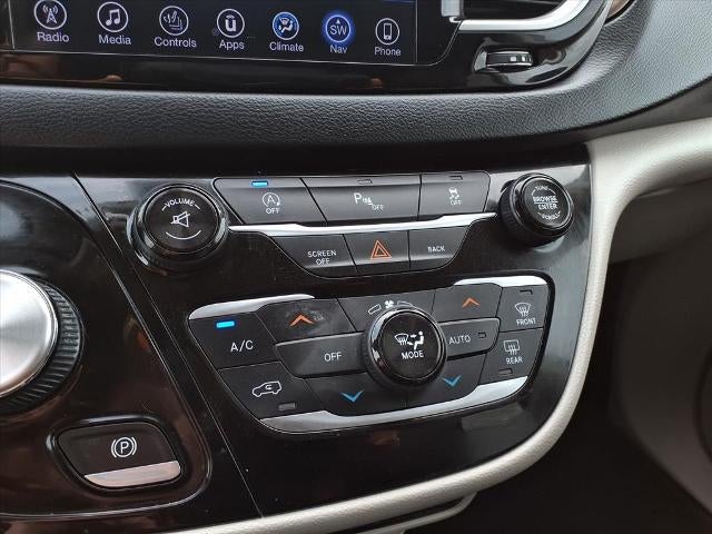 2017 Chrysler Pacifica Touring-L FWD