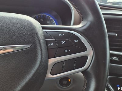 2017 Chrysler Pacifica Touring-L FWD