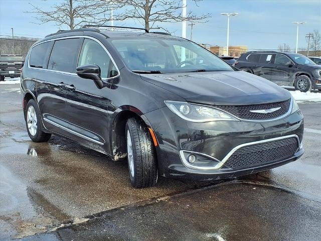 2017 Chrysler Pacifica Touring-L FWD