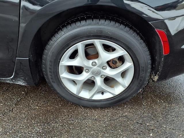 2017 Chrysler Pacifica Touring-L FWD