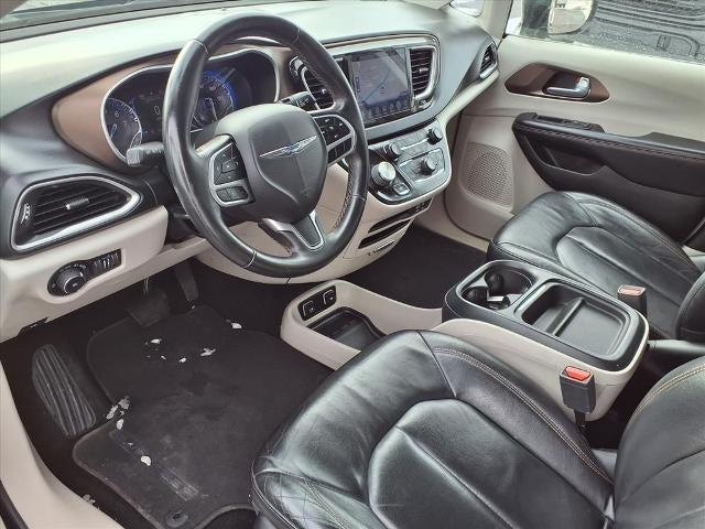 2017 Chrysler Pacifica Touring-L FWD