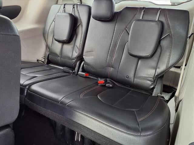 2017 Chrysler Pacifica Touring-L FWD